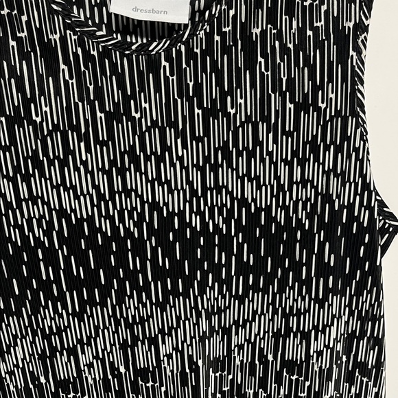 Dress Barn Graphic Tank Top - Picture 2 of 5